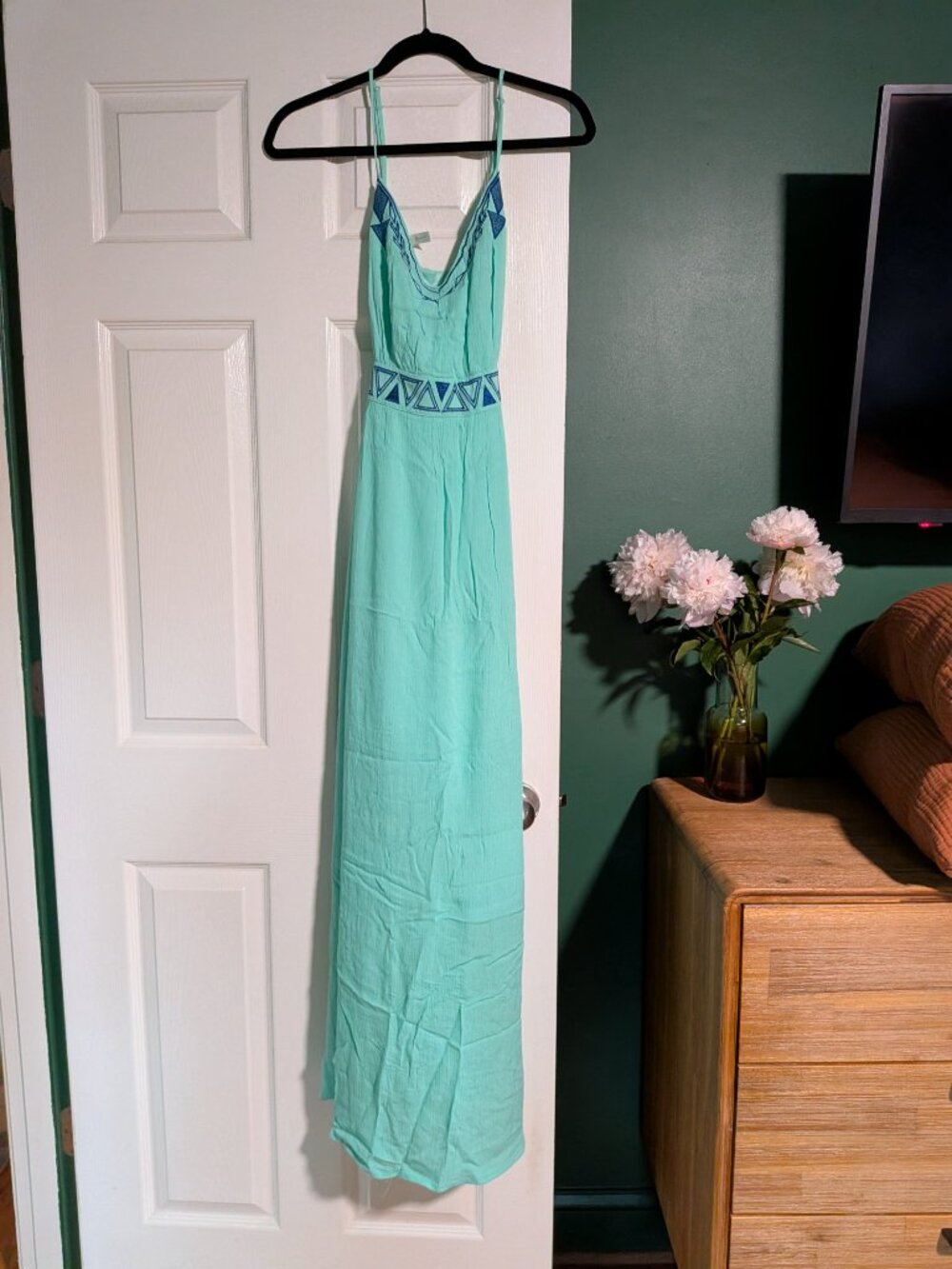 Teal Blue Dress w/ Blue Embroidery, Sz M